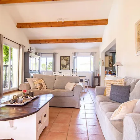 Holiday home Petit Paradis By Interhome